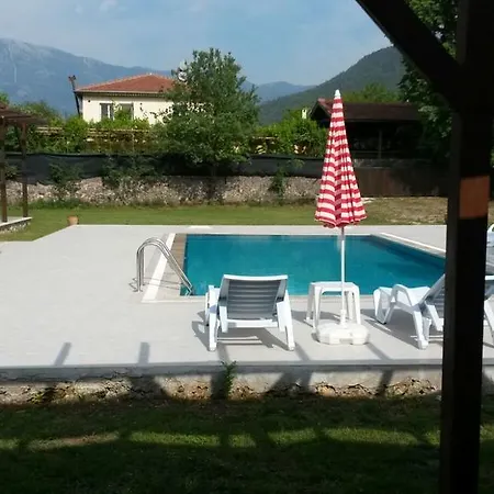 Villa Stonehouse